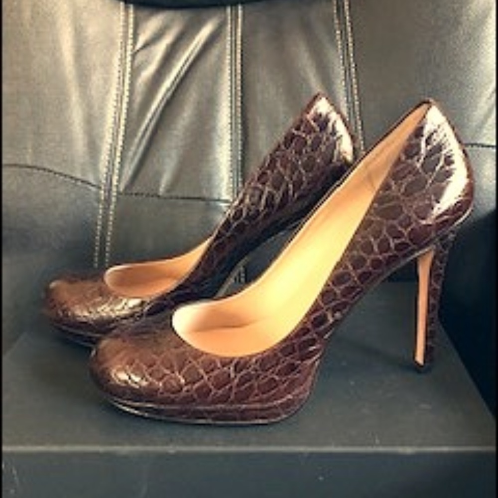 Ann Taylor Brown Croc Pumps